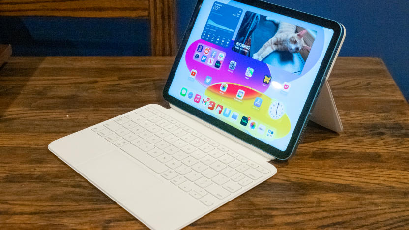 iPad (2022) and Smart Keyboard folio