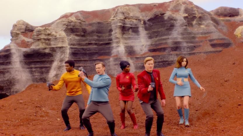 The cast of the USS Callister is returning (except for Jesse Plemmons, of course) for a new adventure in the seventh season of Black Mirror. 